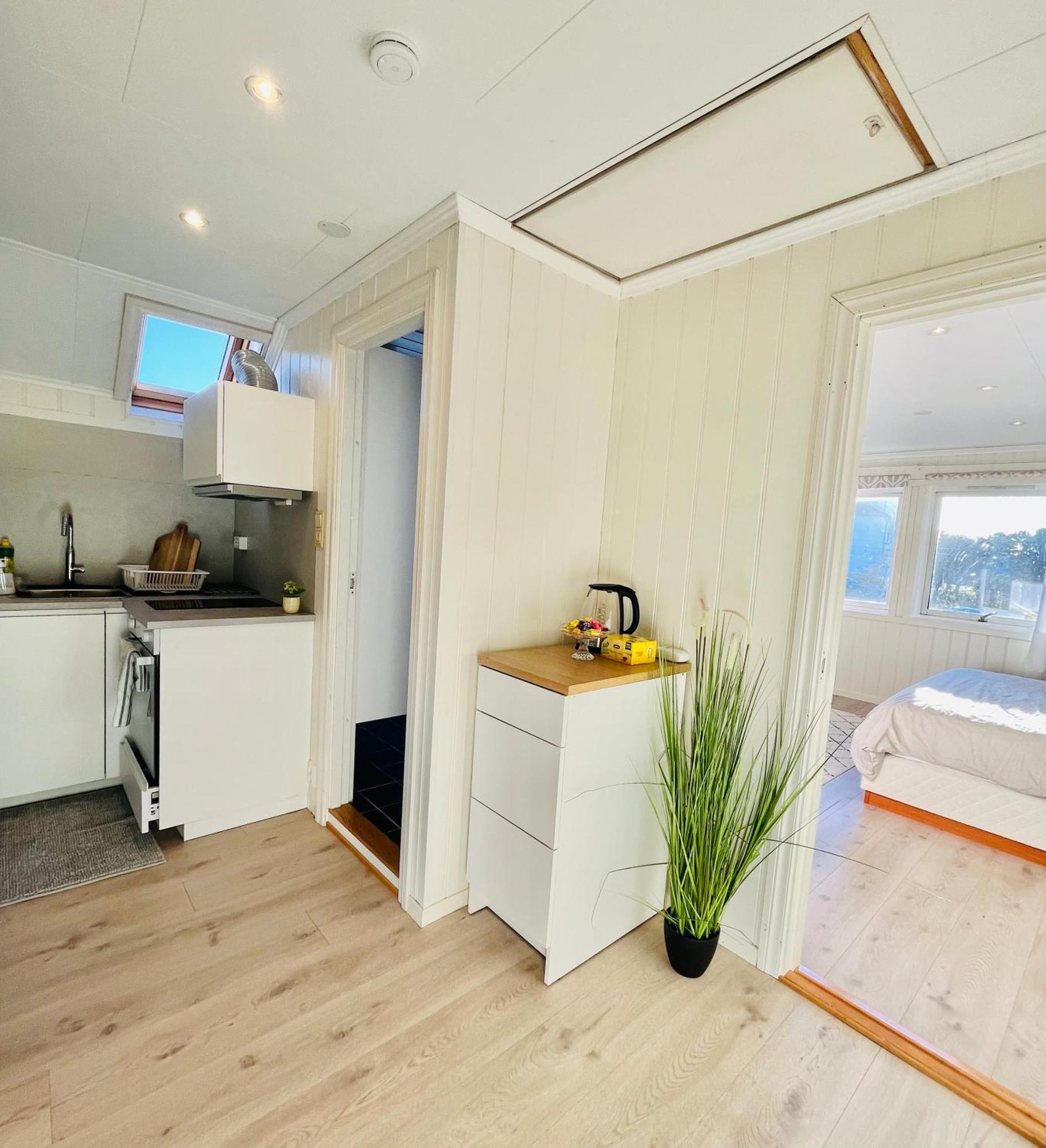 Lägenhet A Beautiful 3-bedroom With Stunning Views And Free Parking Bergen